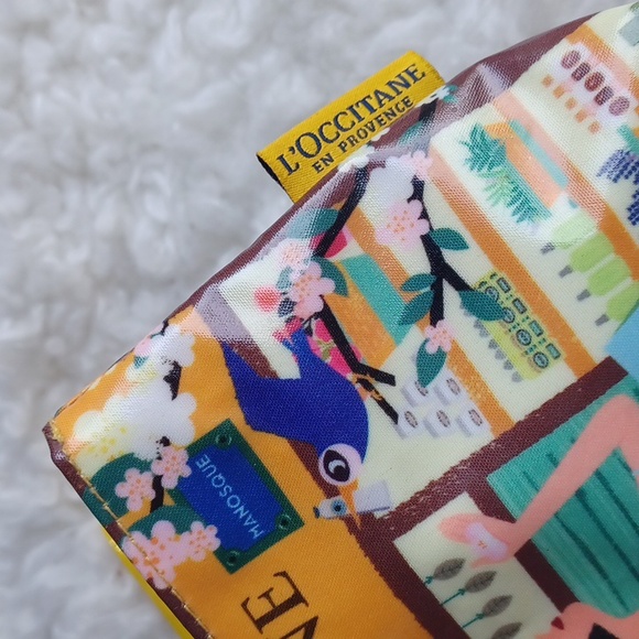 L'OCCITANE cosmetic bag - Picture 3 of 13
